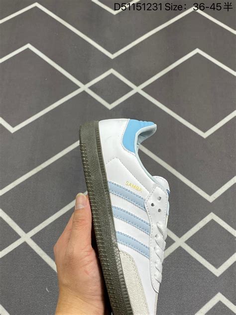 阿迪达斯 黑色 白色 桑巴舞|adidas Samba 不只黑白基本款香，迪士尼、菲董聯名款等 6 雙同 .